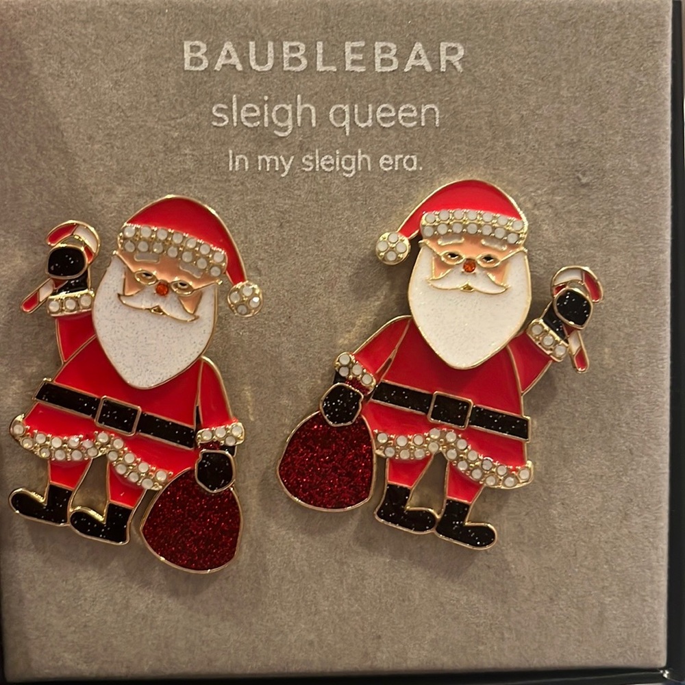 Christmas earrings Medium size new in box